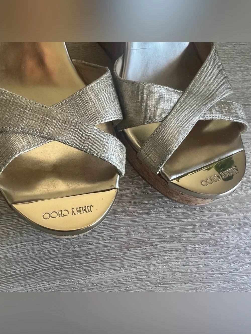 Jimmy Choo size feature